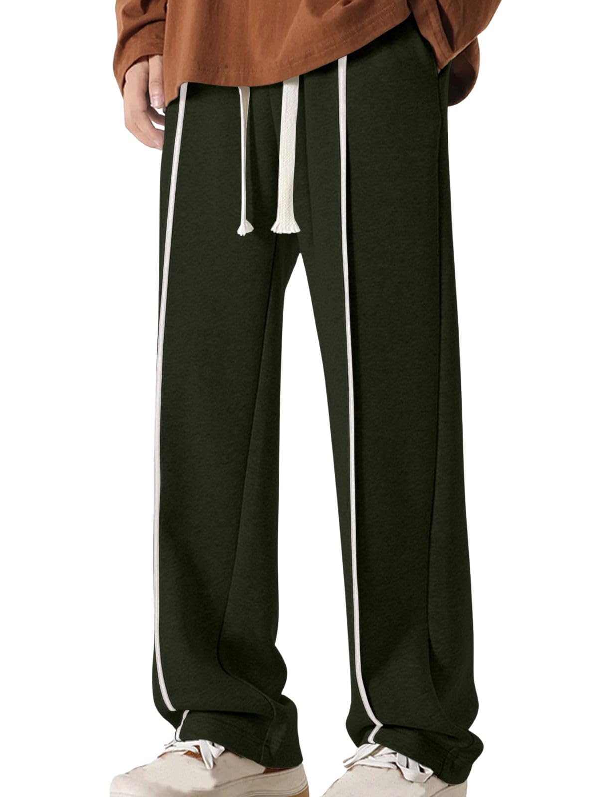 SnatchStyle GRECIILOOKS men's loose mid-rise casual track pants, sports-style sweatpants in black, shown on a model.